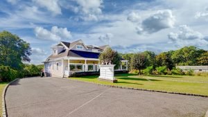 AF1QipO-OpaecZddMxYraUzsZiUlT18oBytUtph9WYvJw800-h500-k-nojpg